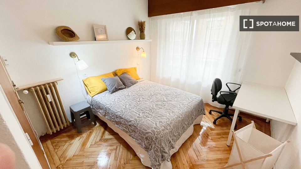 Double room Madrid, 7 beds — photo 16