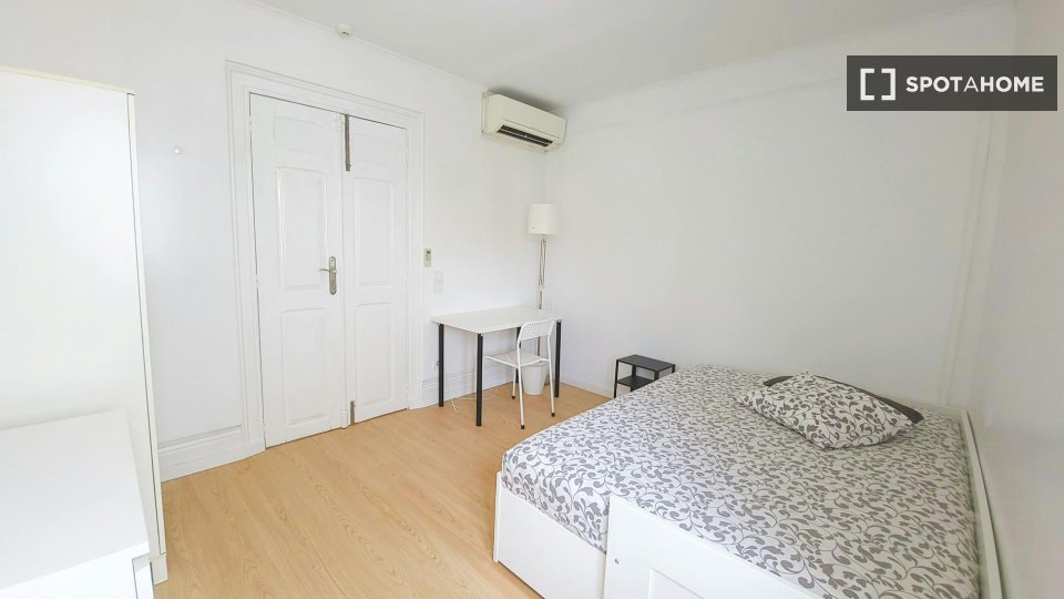 Double room Porto, 20 beds — photo 11