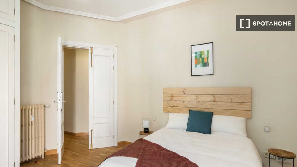 Double room Madrid, 7 beds — photo 40