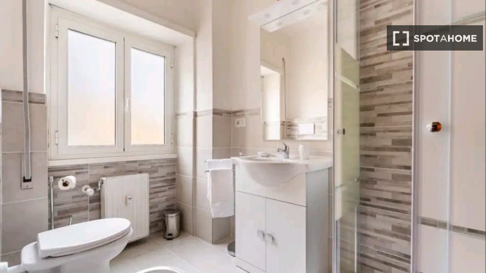 Apartment Rome, 3 beds, 85m² — photo 3