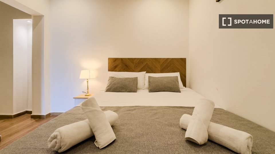 Apartment Barcelona, 2 beds, 80m² — photo 16