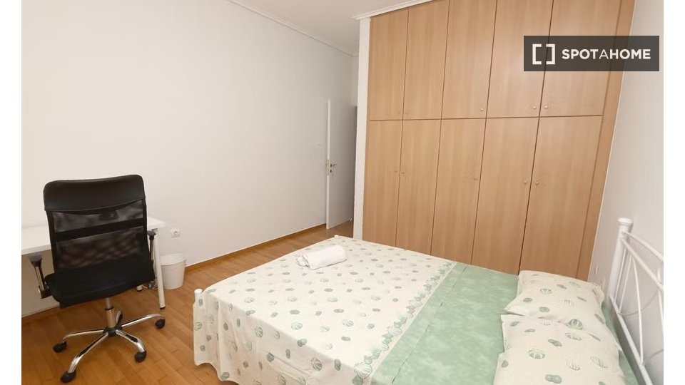 Double room Athens, 4 beds — photo 1
