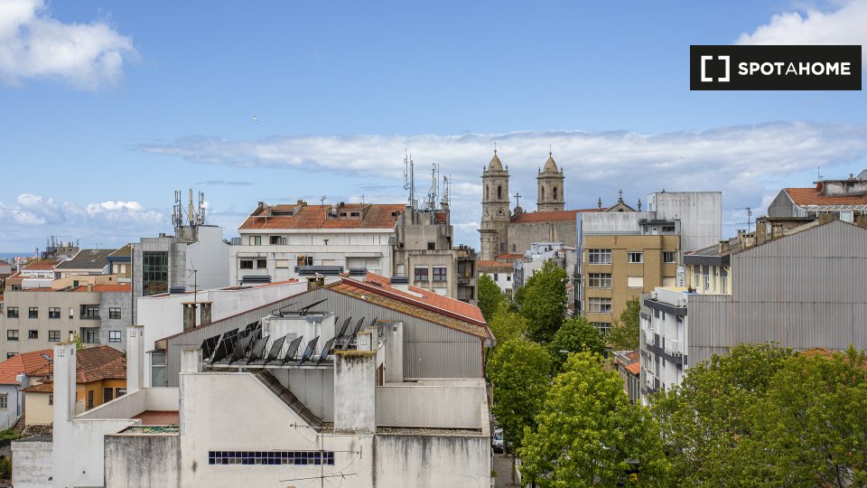 Apartment Porto, 3 beds, 100m² — photo 9
