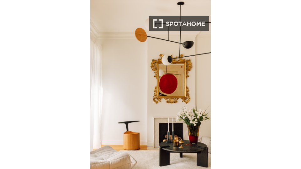 Apartment Lisbon, 2 beds, 91m² — photo 10