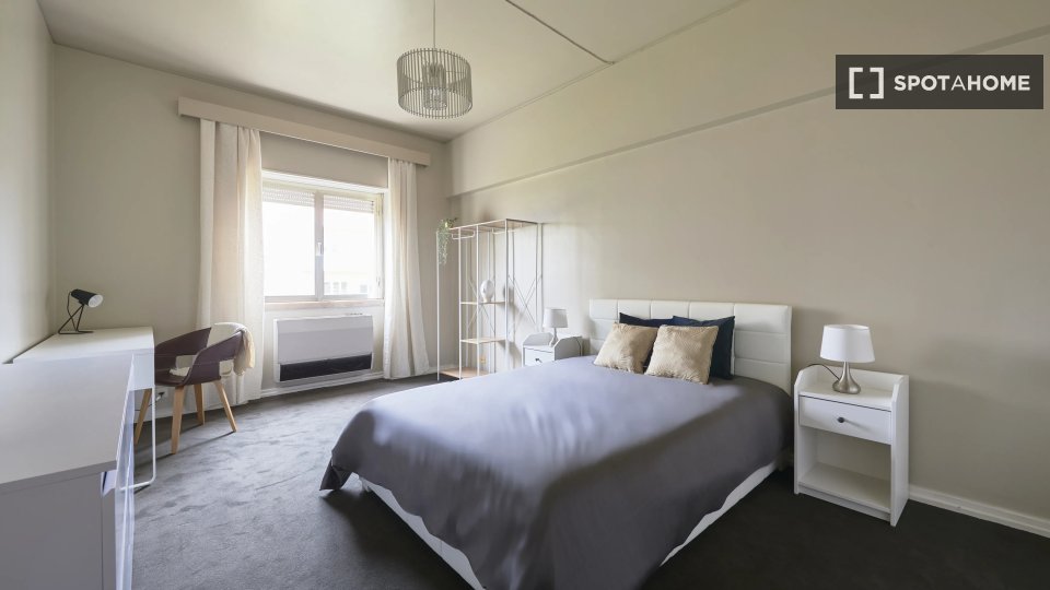 Double room Lisbon, 9 beds — photo 12