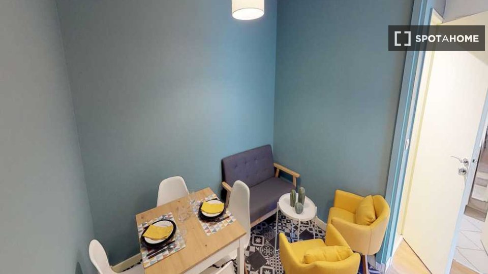 Double room Paris, 3 beds, 70m² — photo 5
