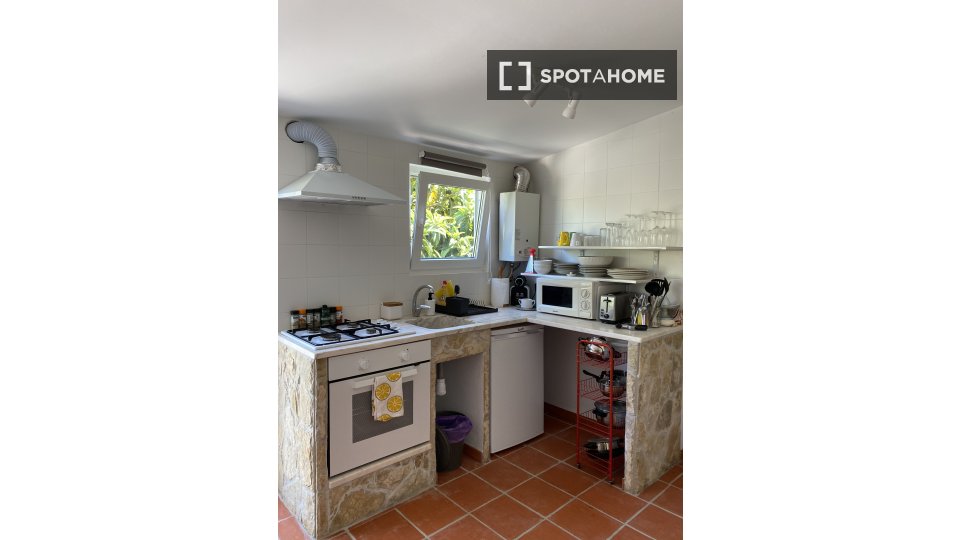 Apartment mono Lisbon — photo 11