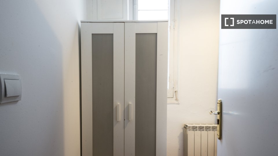 Double room Madrid, 10 beds — photo 12
