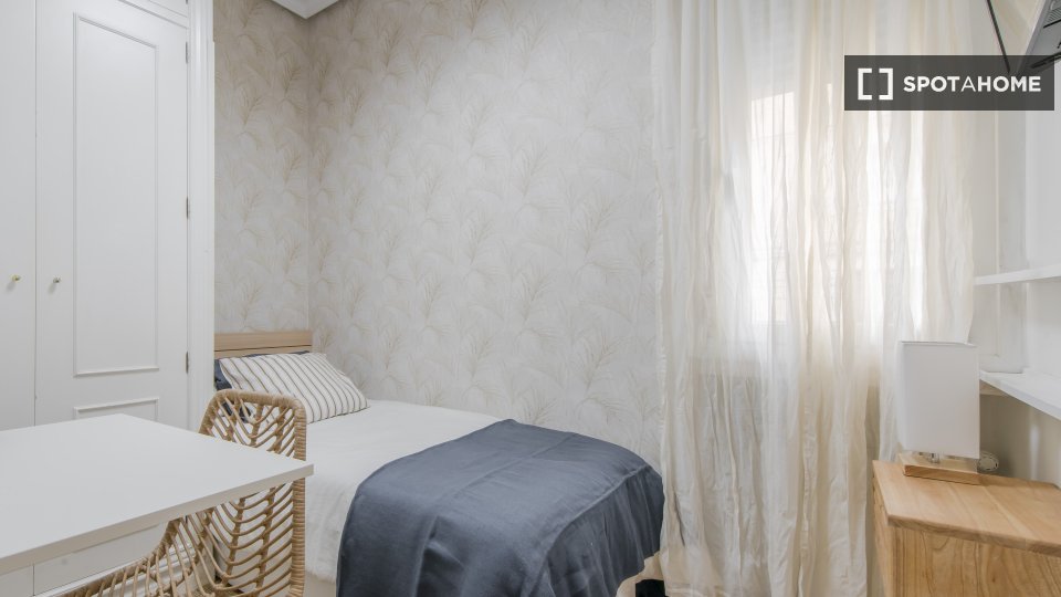 Double room Madrid, 7 beds — photo 6
