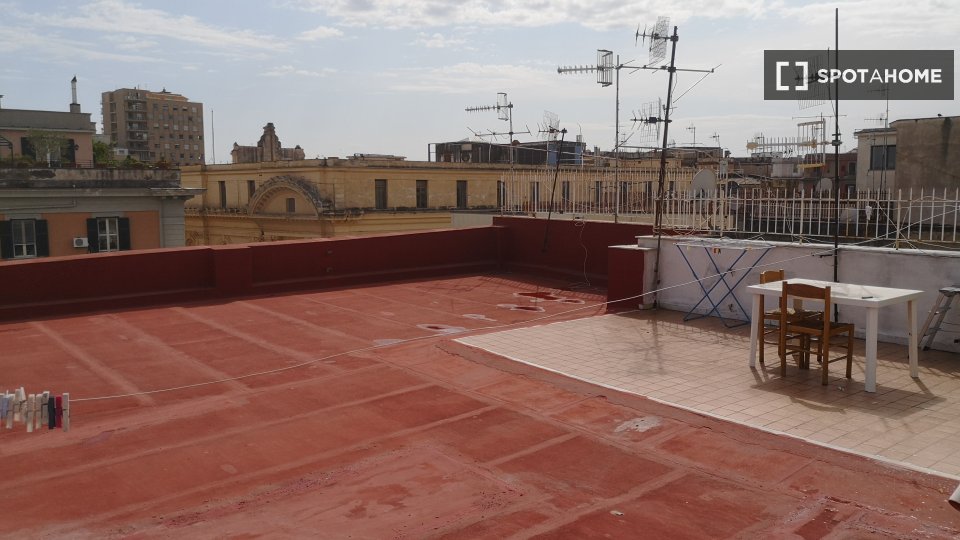 Double room Naples, 3 beds, 110m² — photo 2