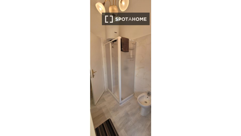 Camera doppia Roma, 3 camere, 90m² — foto 13