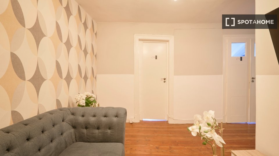 Double room Lisbon, 7 beds — photo 42
