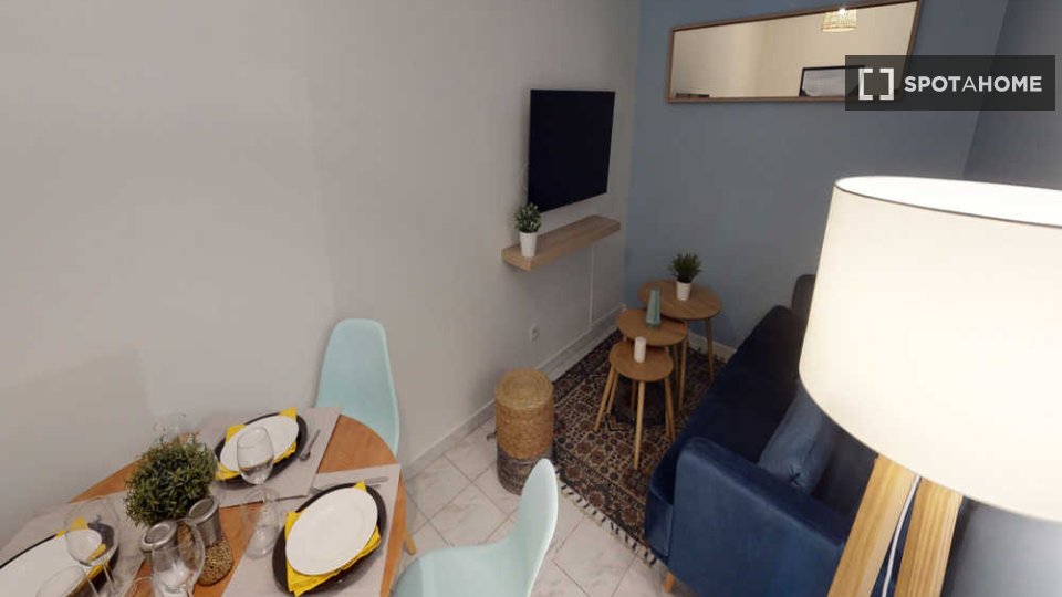 Double room Lyon, 3 beds, 70m² — photo 5