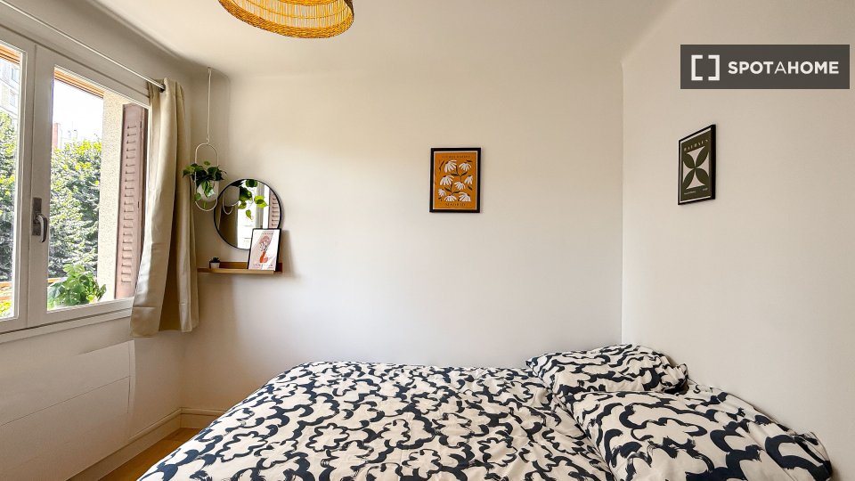 Double room Lyon, 3 beds, 66m² — photo 11