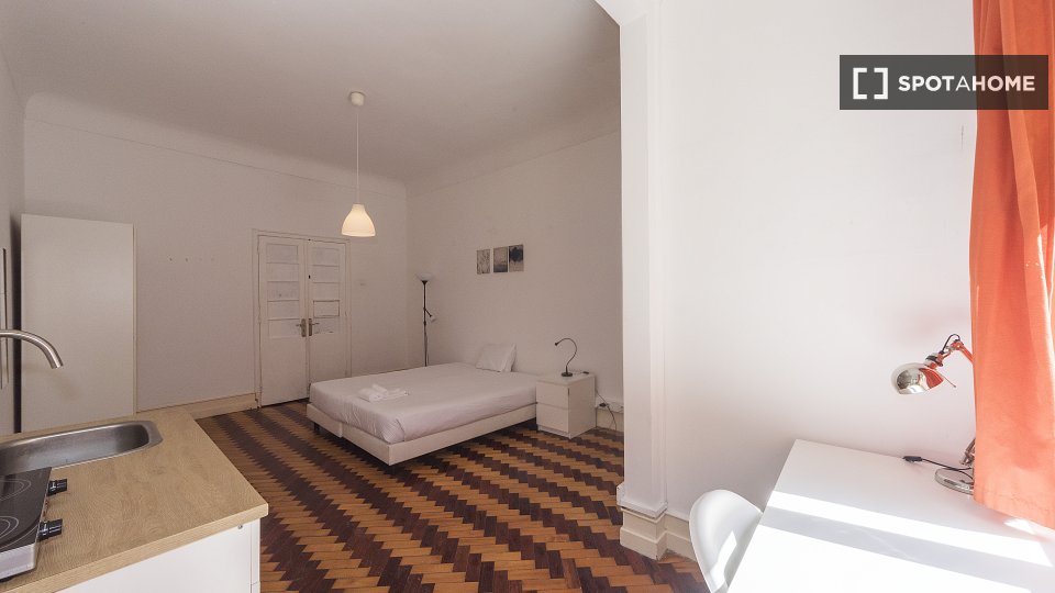 Double room Lisbon, 11 beds — photo 2