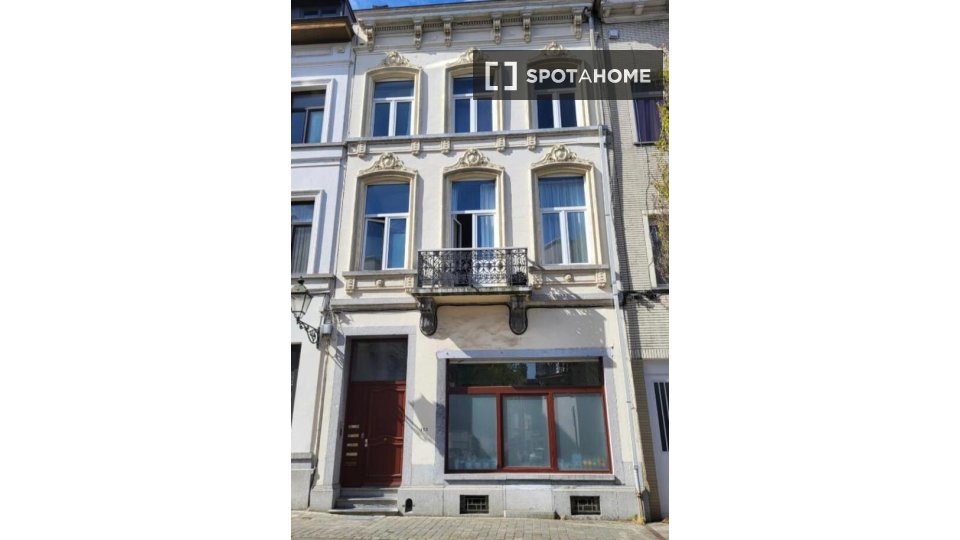 Double room Brussels, 4 beds — photo 17
