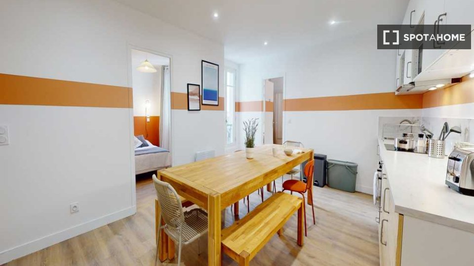 Double room Paris, 9 beds, 140m² — photo 4