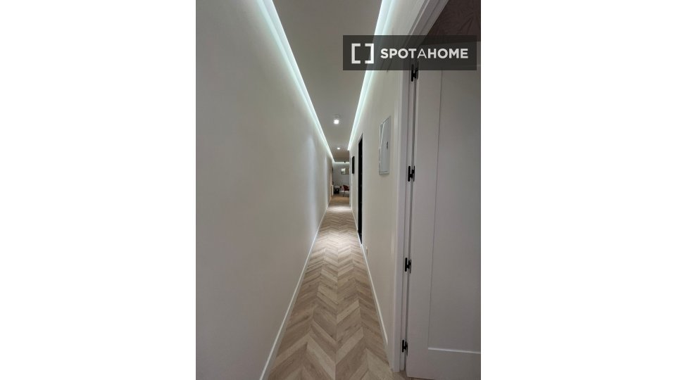 Apartment Madrid, 2 beds, 80m² — photo 19