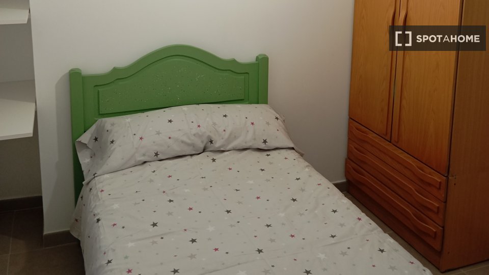 Se alquila habitación en Delicias-Canterac, Valladolid.