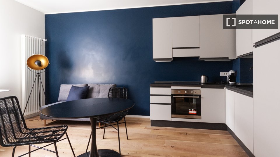 Apartment Milan, 1 bed, 48m² — photo 2