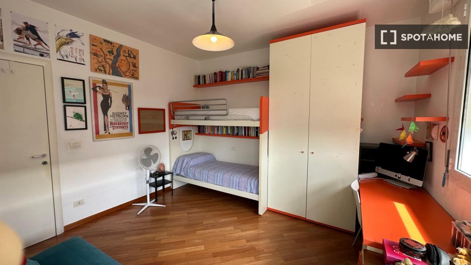 Double room Bologna, 1 bed, 16m² — photo 3