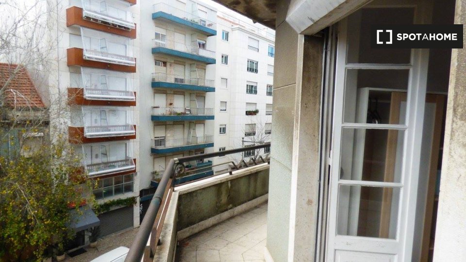 Double room Lisbon, 7 beds — photo 10