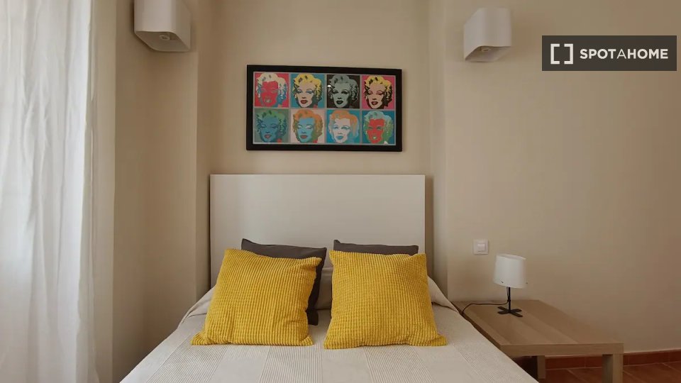 Double room Madrid, 5 beds — photo 14