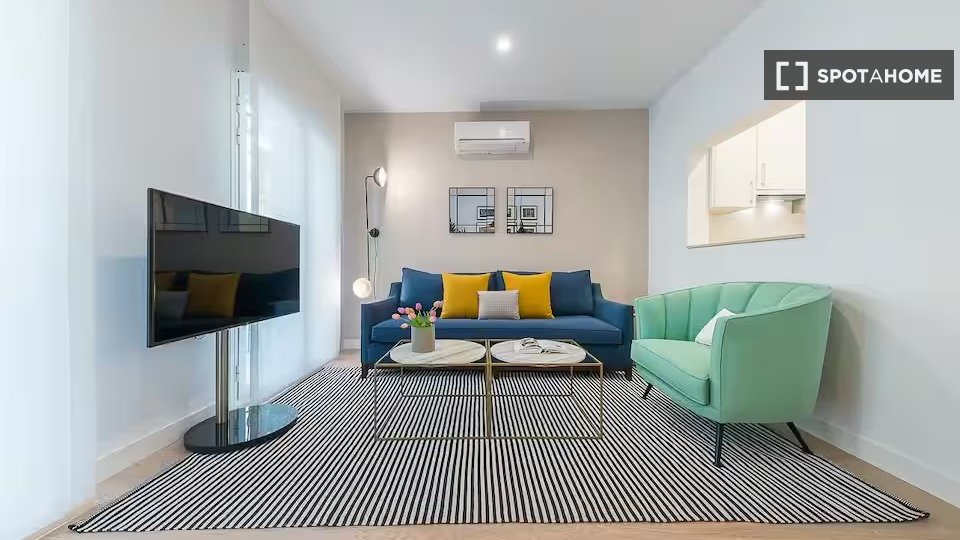 Apartamento de 2 dormitorios en alquiler en Universidad, Madrid