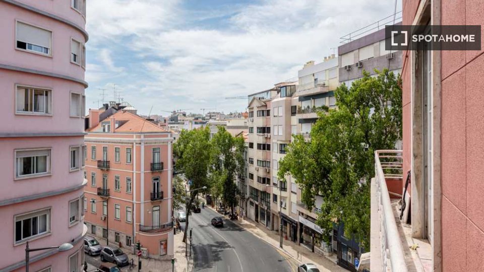 Double room Lisbon, 13 beds, 370m² — photo 14