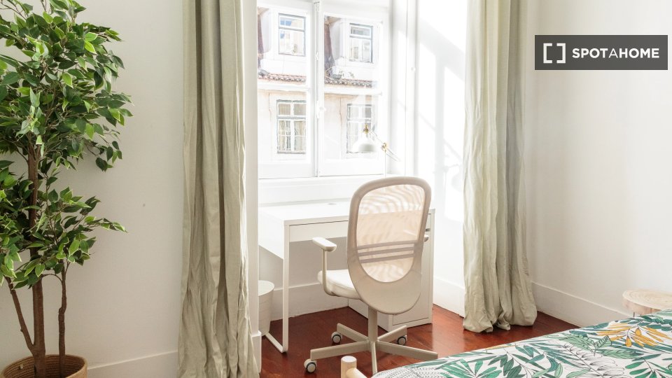 Double room Lisbon, 10 beds — photo 2