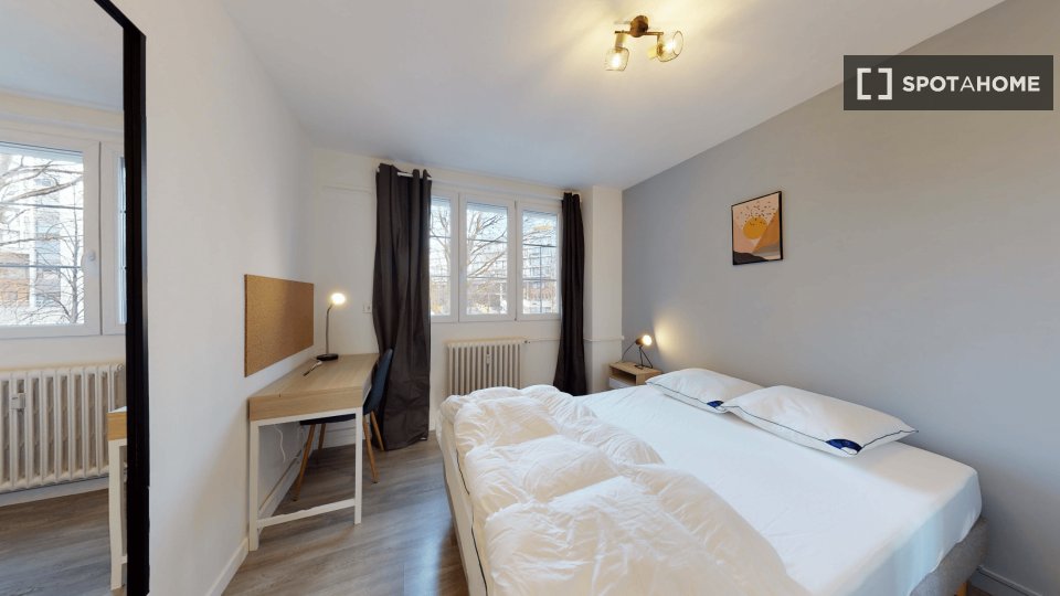 Double room Lille, 12 beds — photo 1