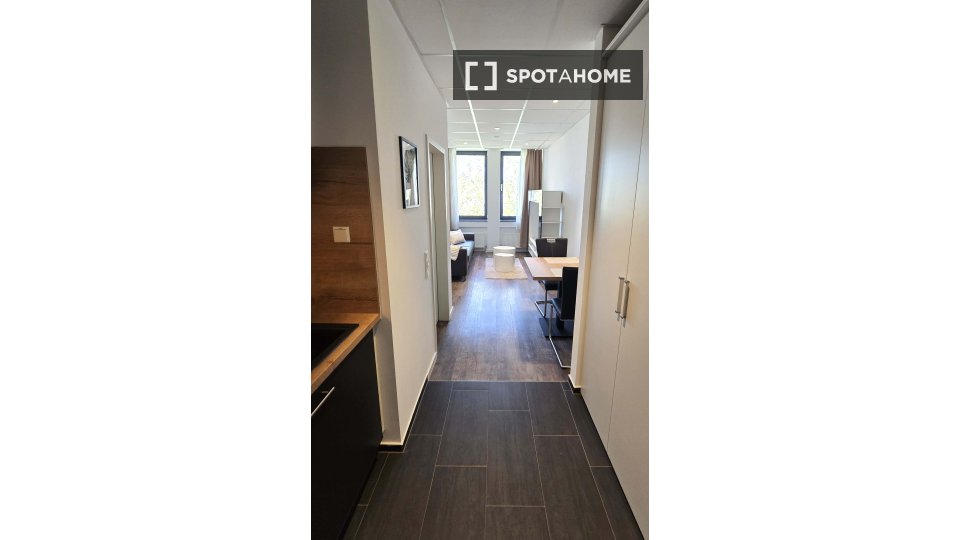 Apartment Frankfurt, 1 bed, 28m² — photo 6