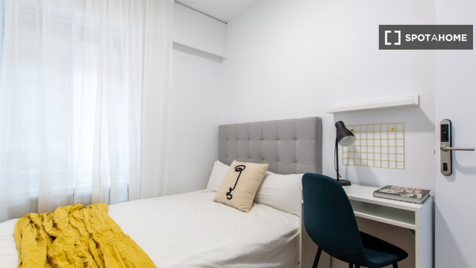 Double room Madrid, 10 beds — photo 7