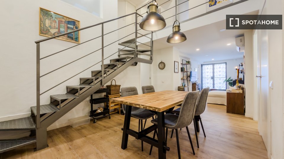 Apartment Barcelona, 3 beds, 105m² — photo 32