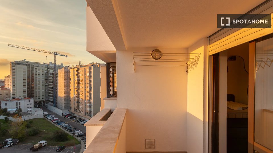 Double room Lisbon, 8 beds — photo 5