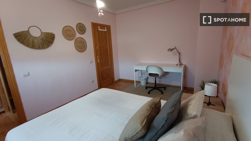 Double room Madrid, 5 beds — photo 19