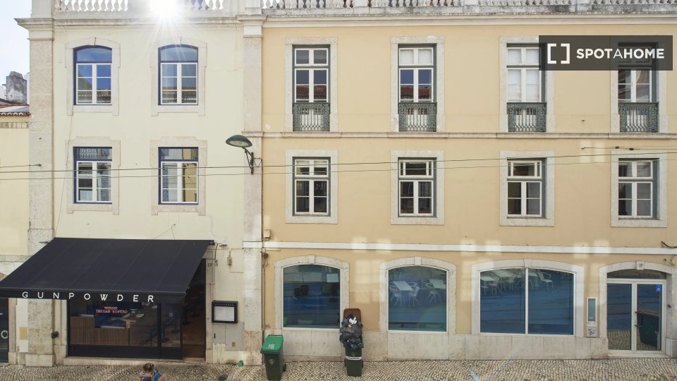 Double room Lisbon, 8 beds — photo 5