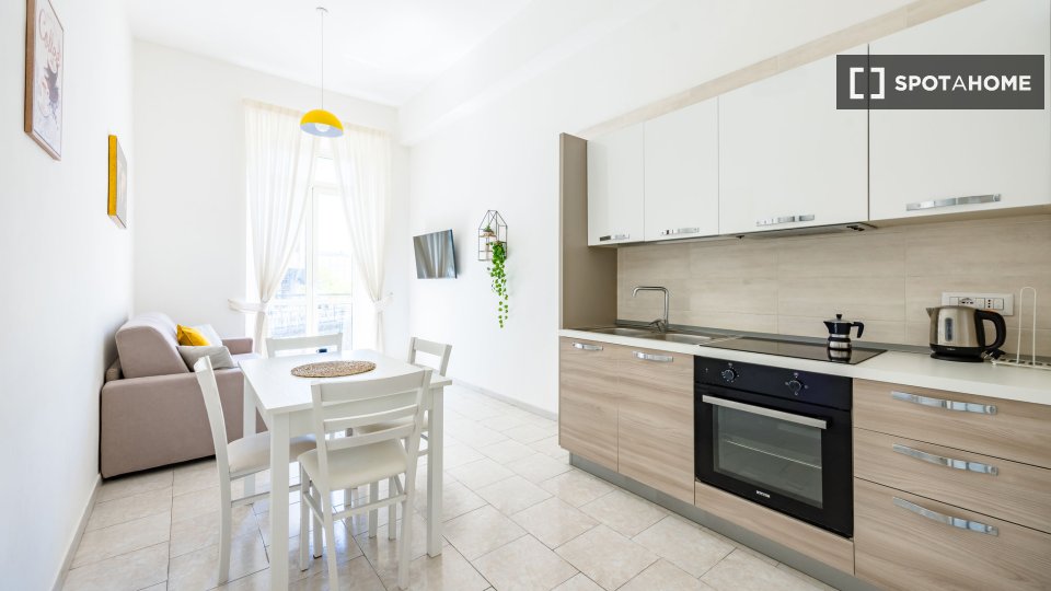 Apartment Naples, 2 beds, 57m² — photo 2