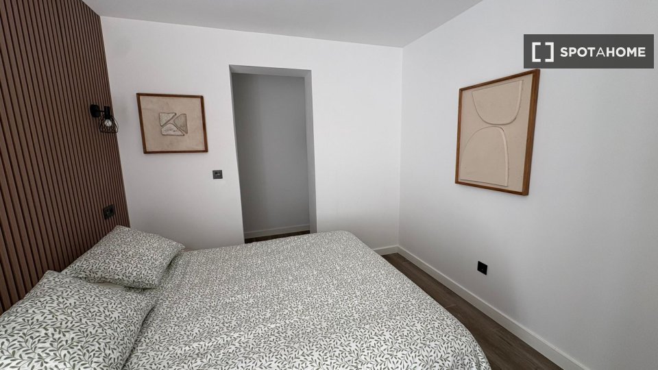 Apartment Madrid, 2 beds, 53m² — photo 11