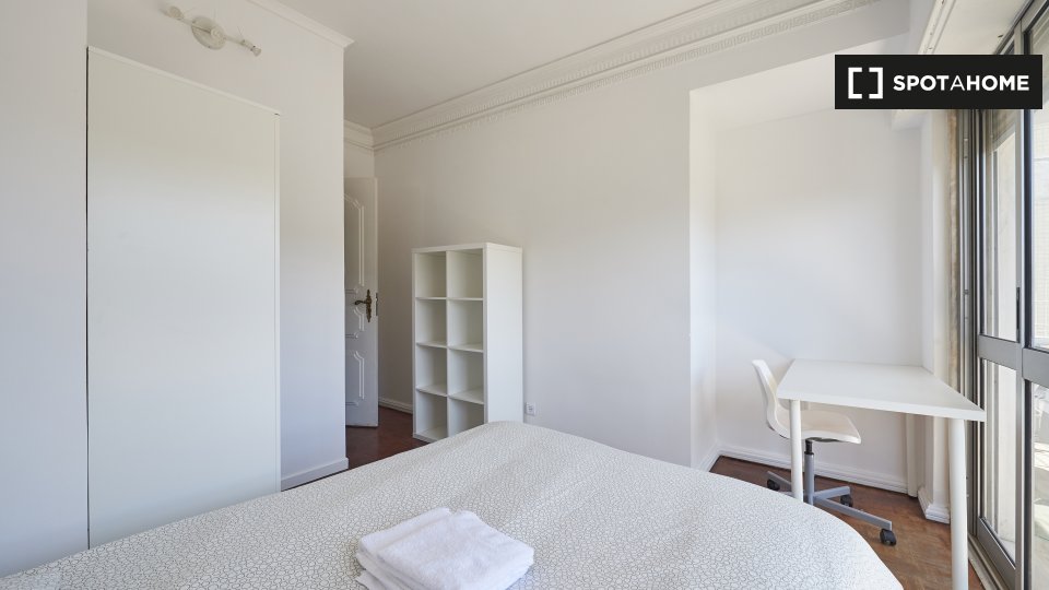 Double room Lisbon, 8 beds — photo 2