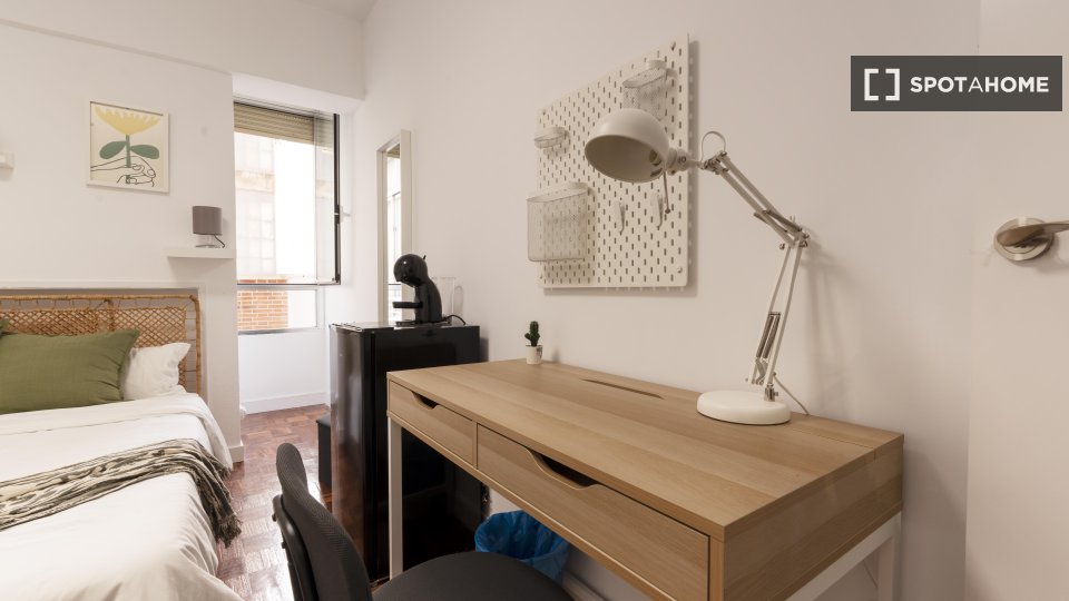 Double room Madrid, 5 beds — photo 68