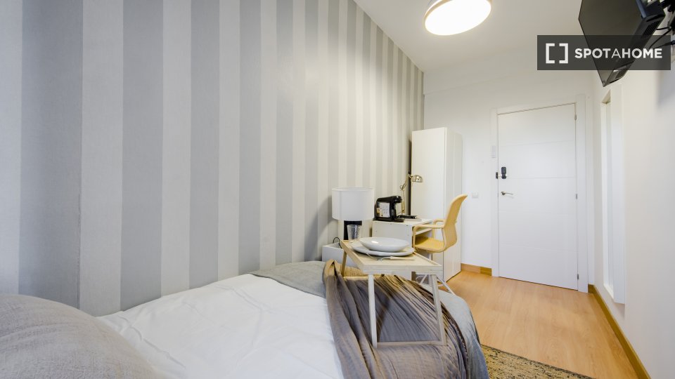 Camera doppia Madrid, 6 camere, 120m² — foto 12