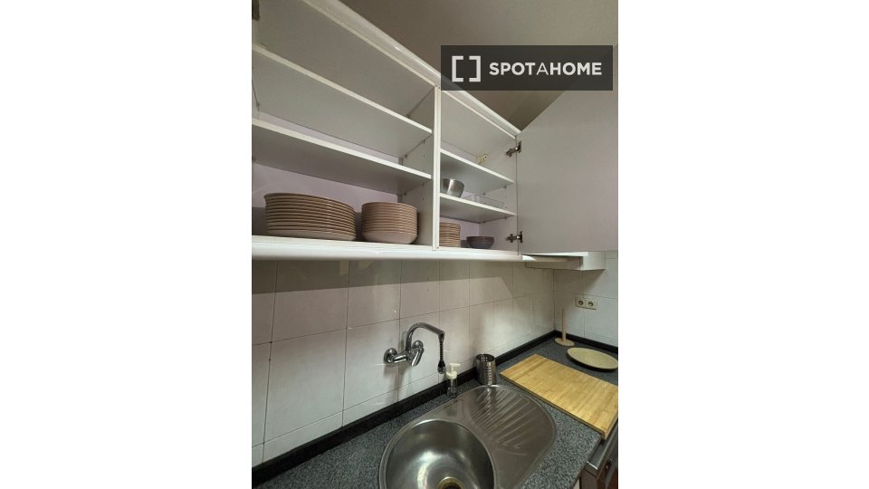 Double room Porto, 3 beds, 120m² — photo 18