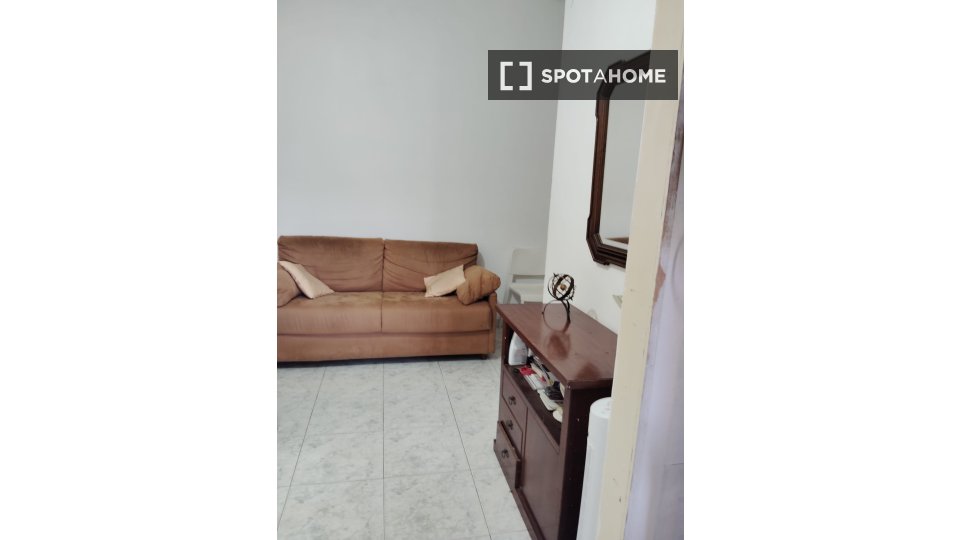 Double room Rome, 2 beds — photo 4