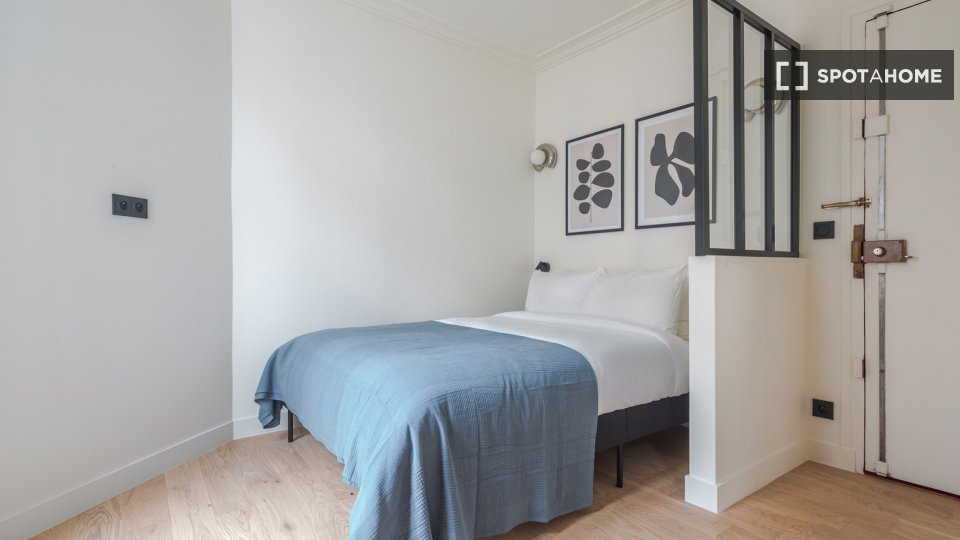 Apartment Paris, 1 bed, 25m² — photo 15