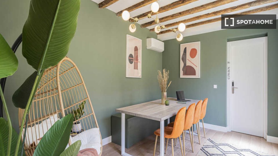 Double room Madrid, 16 beds — photo 41