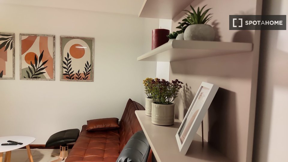Apartment mono Lisbon, 65m² — photo 16