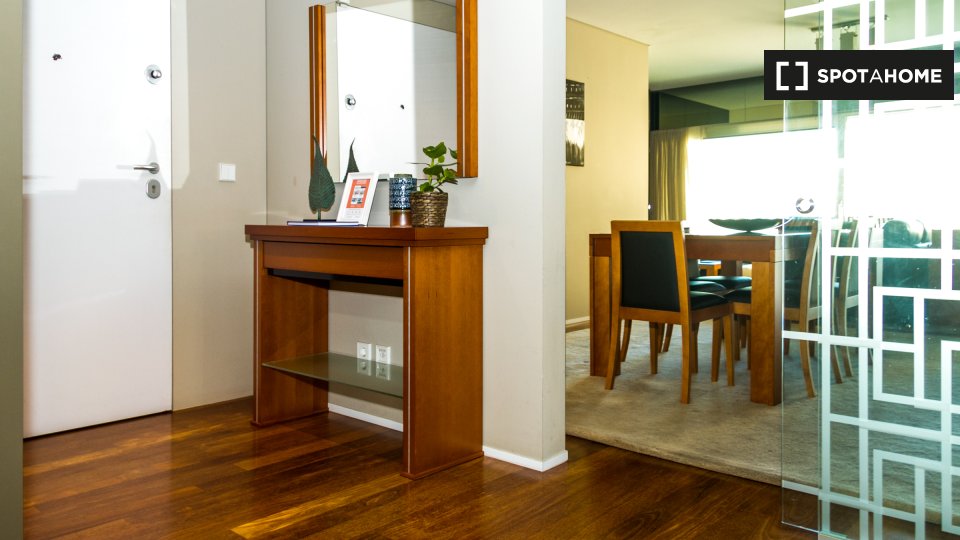 Apartment Porto, 3 beds, 100m² — photo 10
