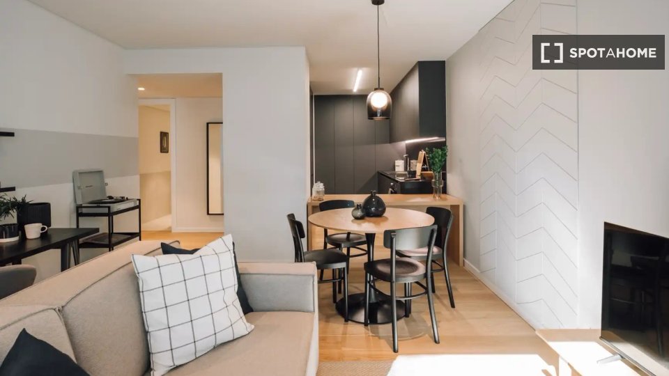 Apartment Lisbon, 1 bed — photo 15