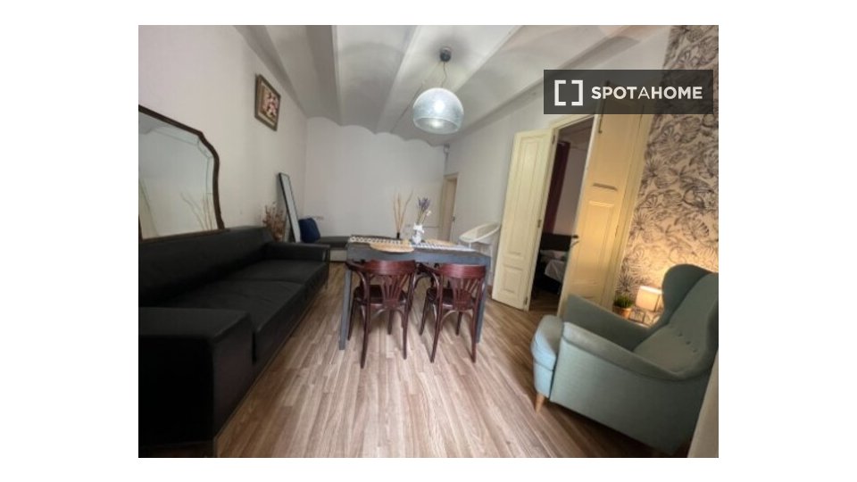 Double room Barcelona, 3 beds, 150m² — photo 26